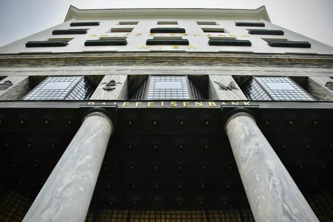 Bank Austria : Services Bancaires, Tarifs et Avis Clients