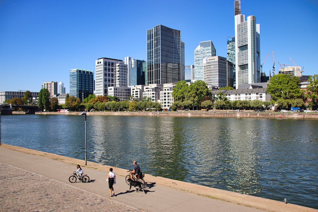 Commerzbank : Services Bancaires, Tarifs et Avis Clients en Allemagne